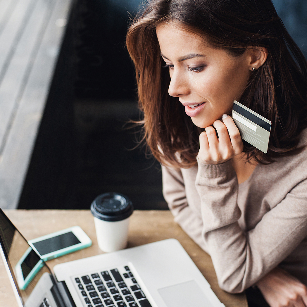 Markowe ubrania i dodatki na Domodi - perełki do 300 zł. Zobacz selekcję redakcji!